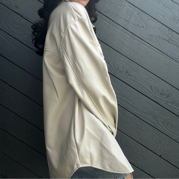 House of Harlow 1960 Cream Button Down Shirt - Picture 3 of 9